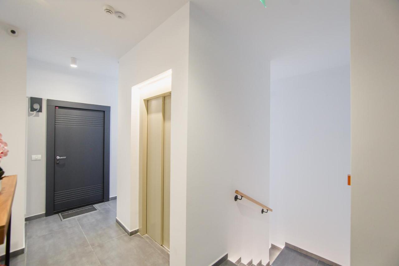 Skylight Loft Near City Center Oradea Ngoại thất bức ảnh